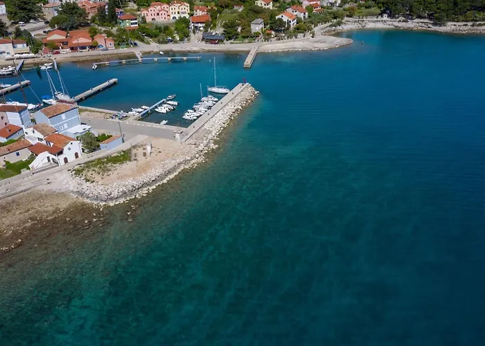 Apartment By The Sea Nerezine, Losinj - 7963 *
