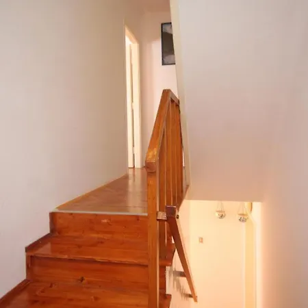 Apartment By The Sea Nerezine, Losinj - 7963 Nerezine