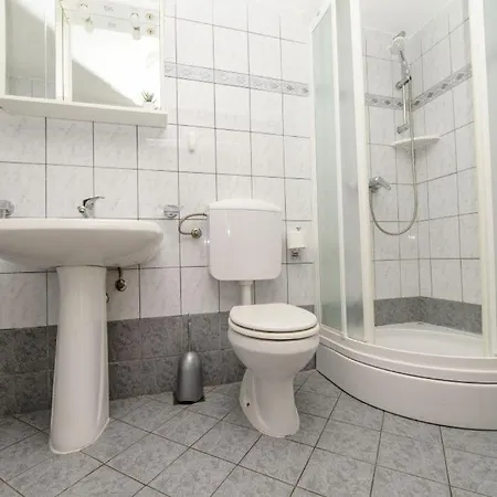 Apartment By The Sea Nerezine, Losinj - 7963 Nerezine