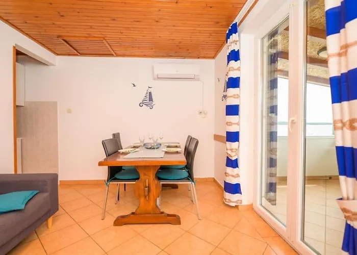 アパート By The Sea Nerezine, Losinj - 7963