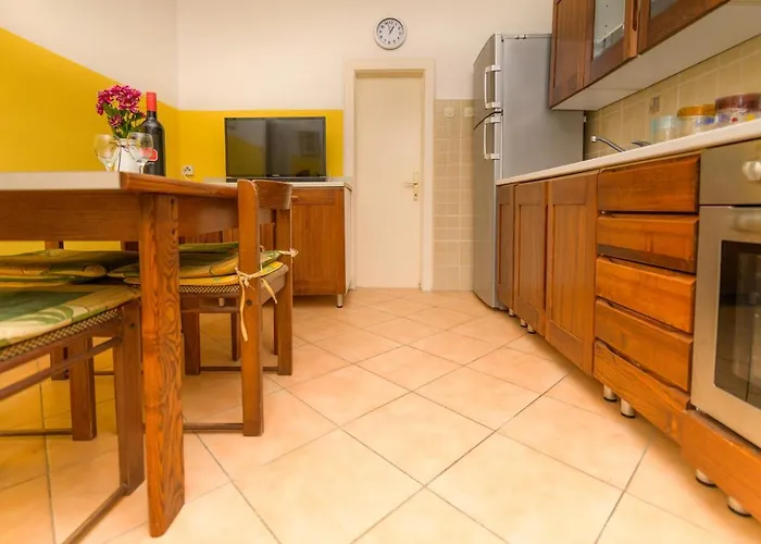 By The Sea Nerezine, Losinj - 7963 ネレジネ