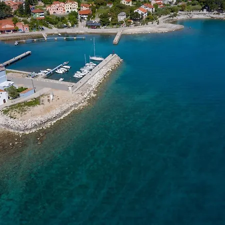 Apartment By The Sea Nerezine, Losinj - 7963 *